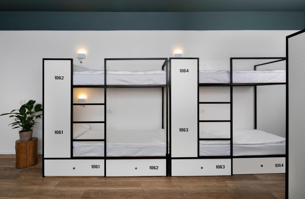 180 Boutique Hostel เทลอาวีฟ ภายนอก รูปภาพ